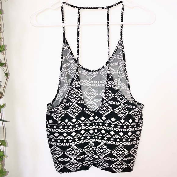 5/$20 Slightly cropped tank top with low, strappy back, XS - Picture 4 of 6